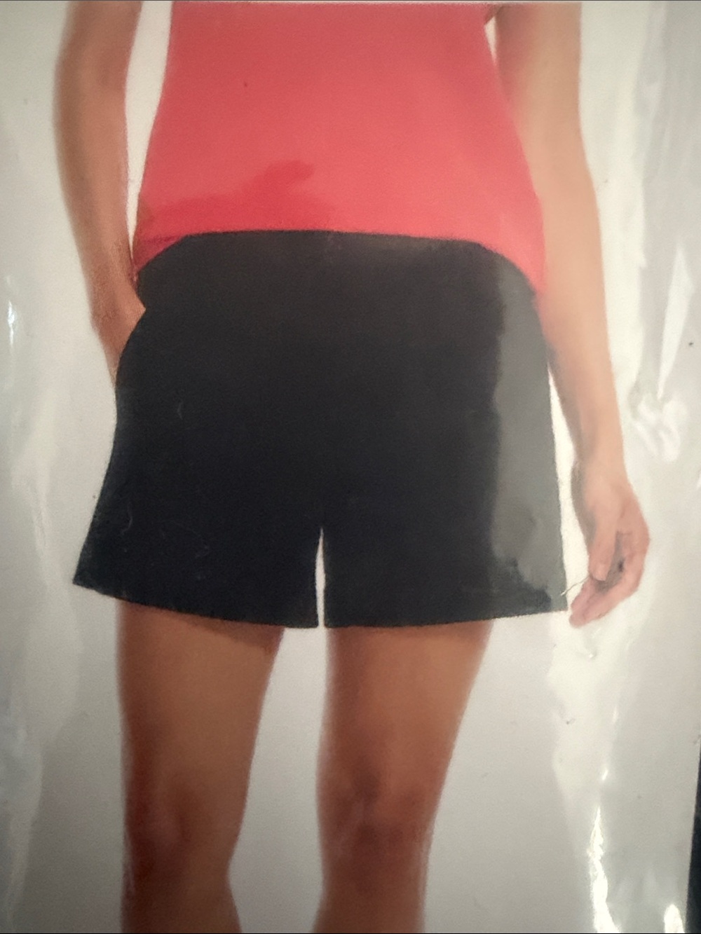 Nautica Women’s Black mid rise  twill Shorts. 5” inseam